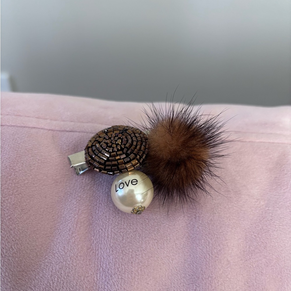 Brown Beaded Hair Clip with Faux Fur and Pearl Accent
